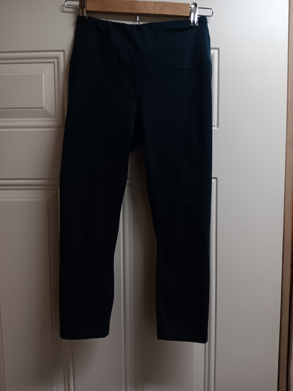 Yogalicious Navy Capri Leggings for Women